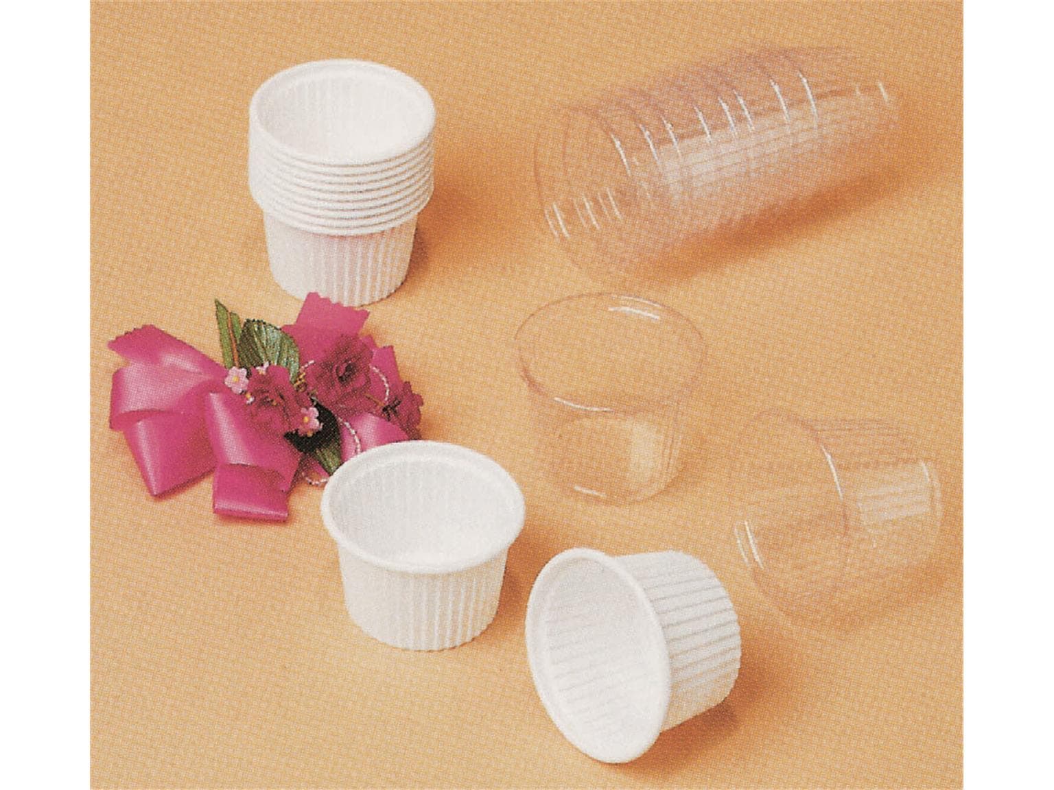 Dessertkapseln milchweiss ø 72/52 mm, Höhe 44 mm