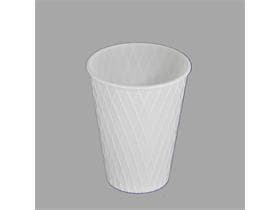 Trinkbecher aus PS, 2.0 dl, weiss gespritzt, diagonal gerippt, geeicht