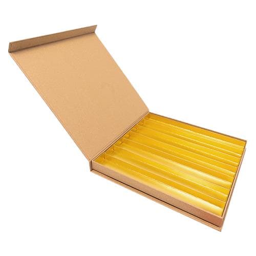 Luxbox mit Magnetverschluss, Kraft 245x245x30mm, aufgerichtet geliefert