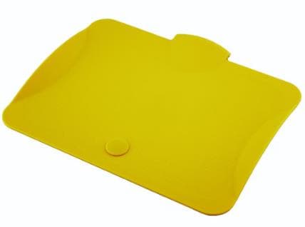 Coperchio resistente in plastica gialla per chiudere i secchi di panno.