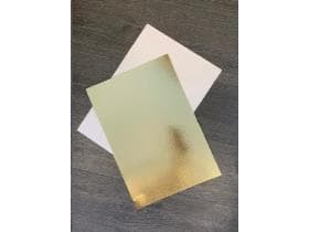 Cartone dorato 445 x 305 mm, spessore 1,5 mm, rivestito in oro su un lato (PET)