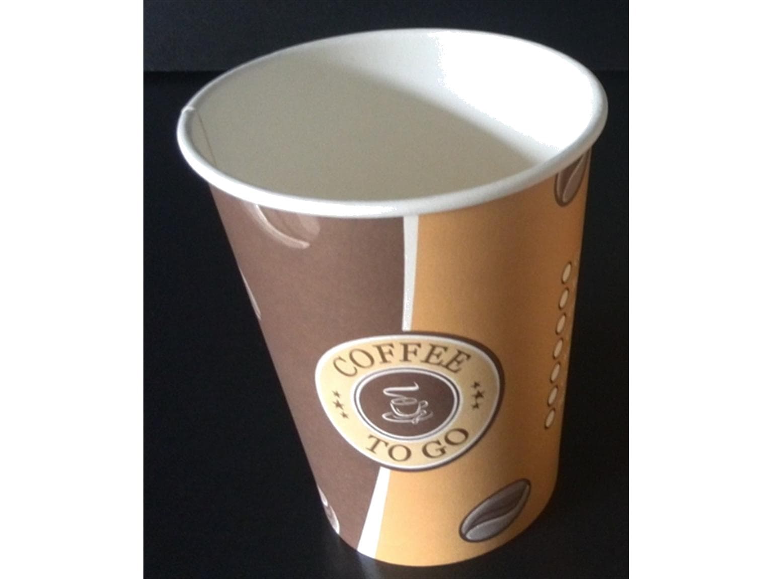 Kaffeebecher aus Hartpappe, 4 dl, "Coffee to go", Standardmotiv