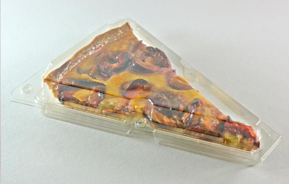 Wähenverpackung Triangel, PET glasklar 200 x 130 x 35 mm mit anhängendem Deckel