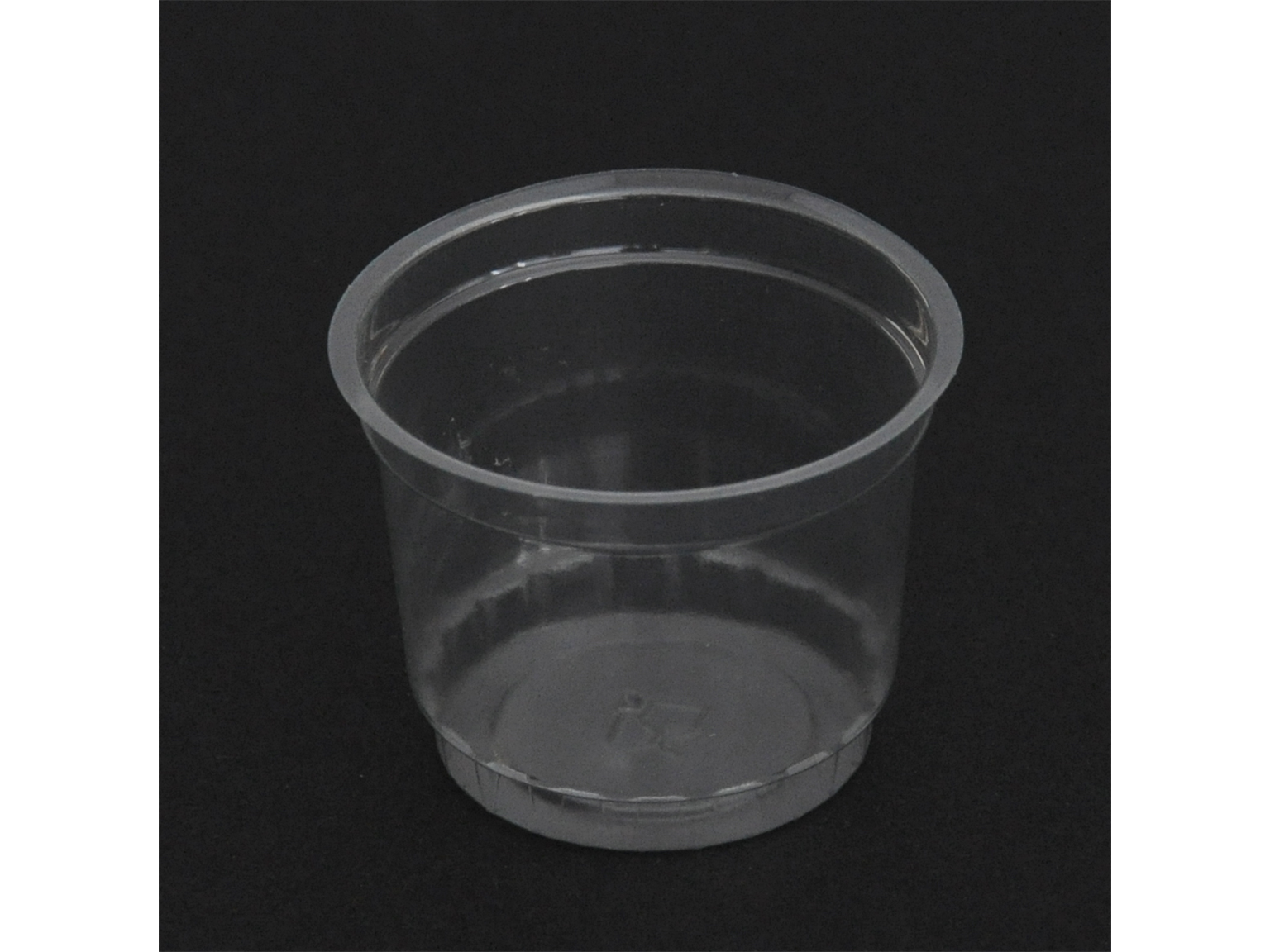 BECHER  45 ml glasklar, rund ø 70 mm, H: 40 mm